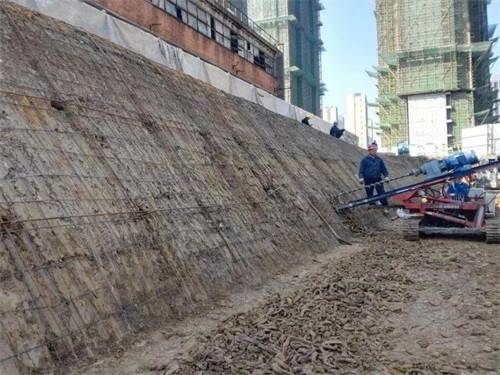 湘桥建筑边坡支护